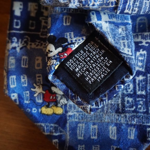Disney Tie Rack Mickey Mouse Tie - Picture 3 of 7